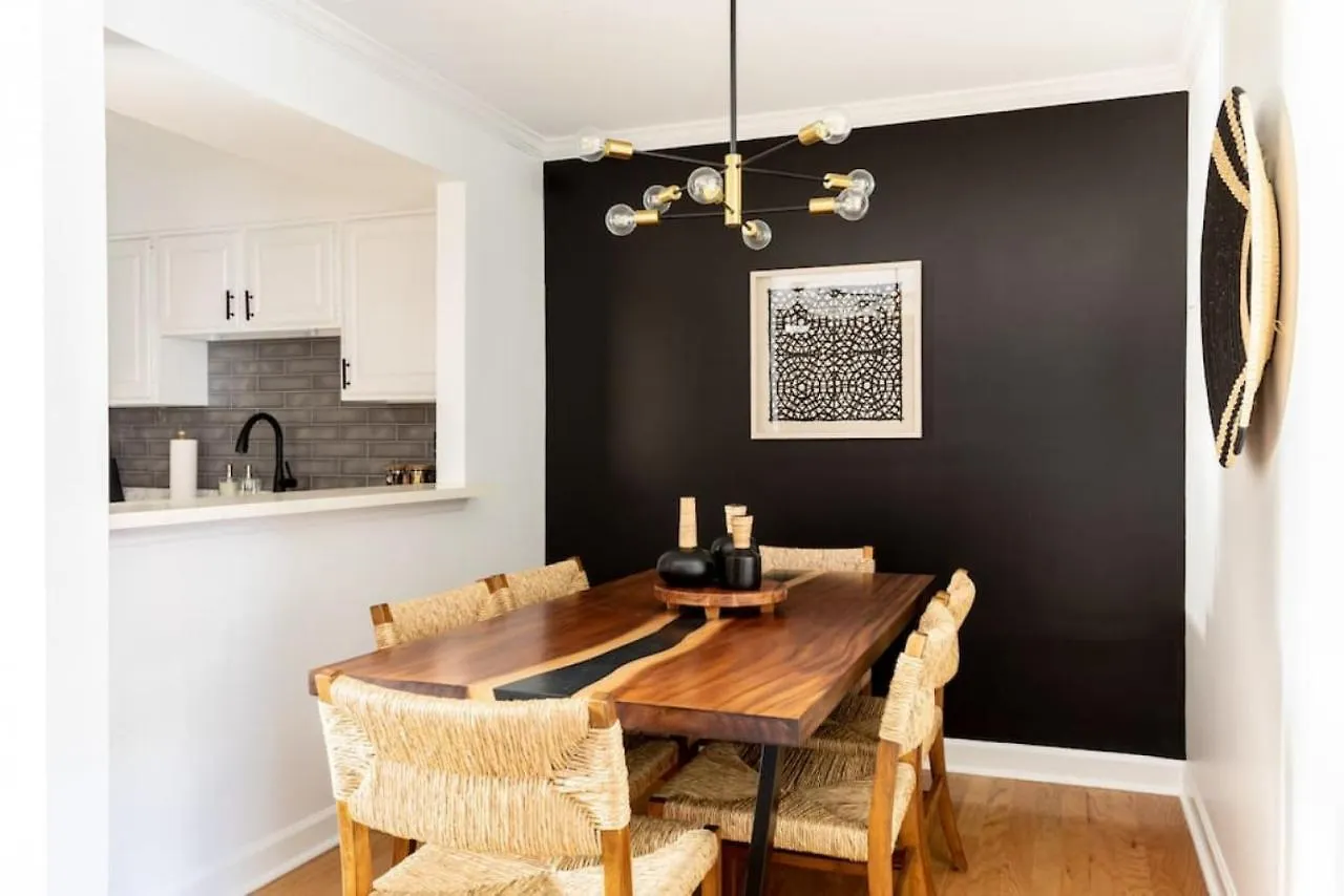Stylish Downtown Nashville 3 Beds, 1 Bedroom With Private Patio, Parking 0*,  USA