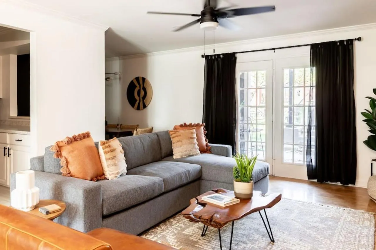Stylish Downtown Nashville 3 Beds, 1 Bedroom With Private Patio, Parking 0*,  USA